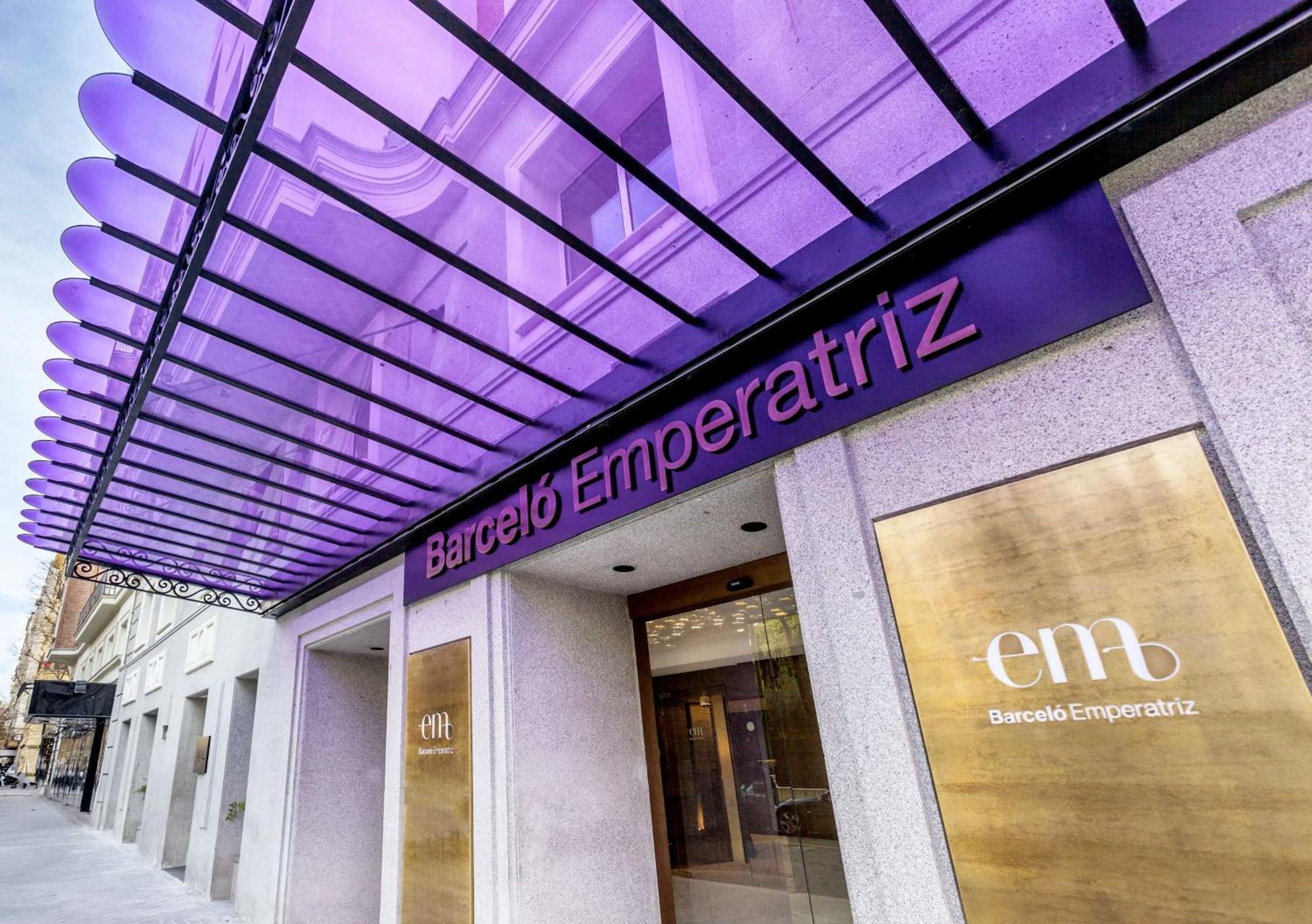 Hotel Barcelo Emperatriz Madrid Esterno foto Entrance
