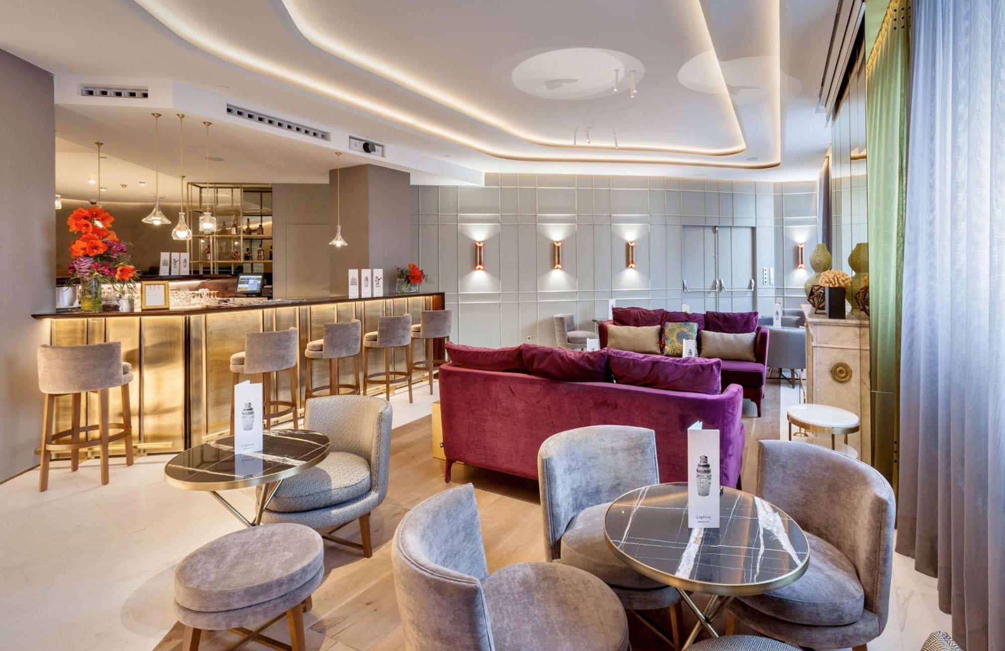 Hotel Barcelo Emperatriz Madrid Esterno foto The Bar at The Ivy Collection, St John's Wood