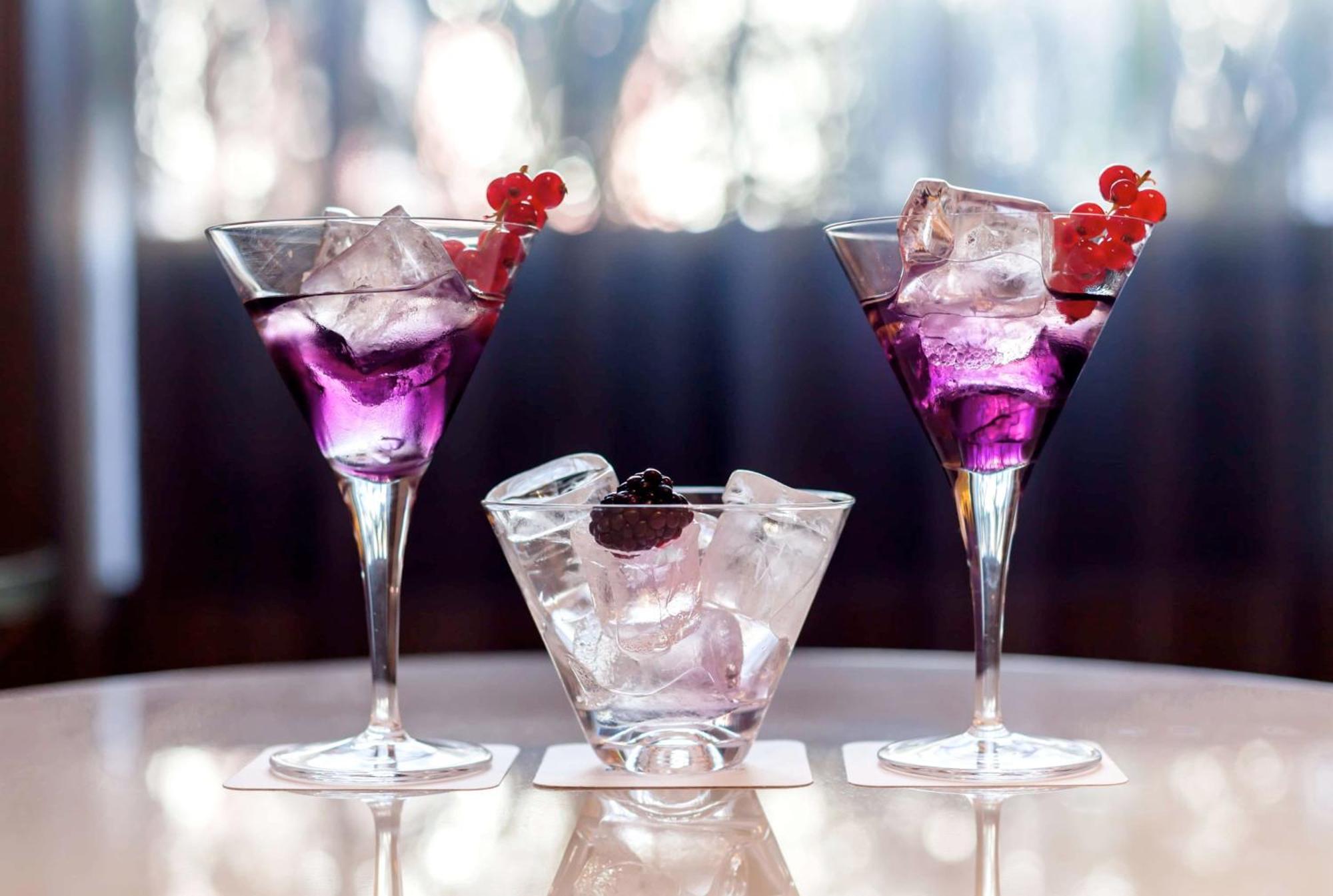 Hotel Barcelo Emperatriz Madrid Esterno foto Purple Rain