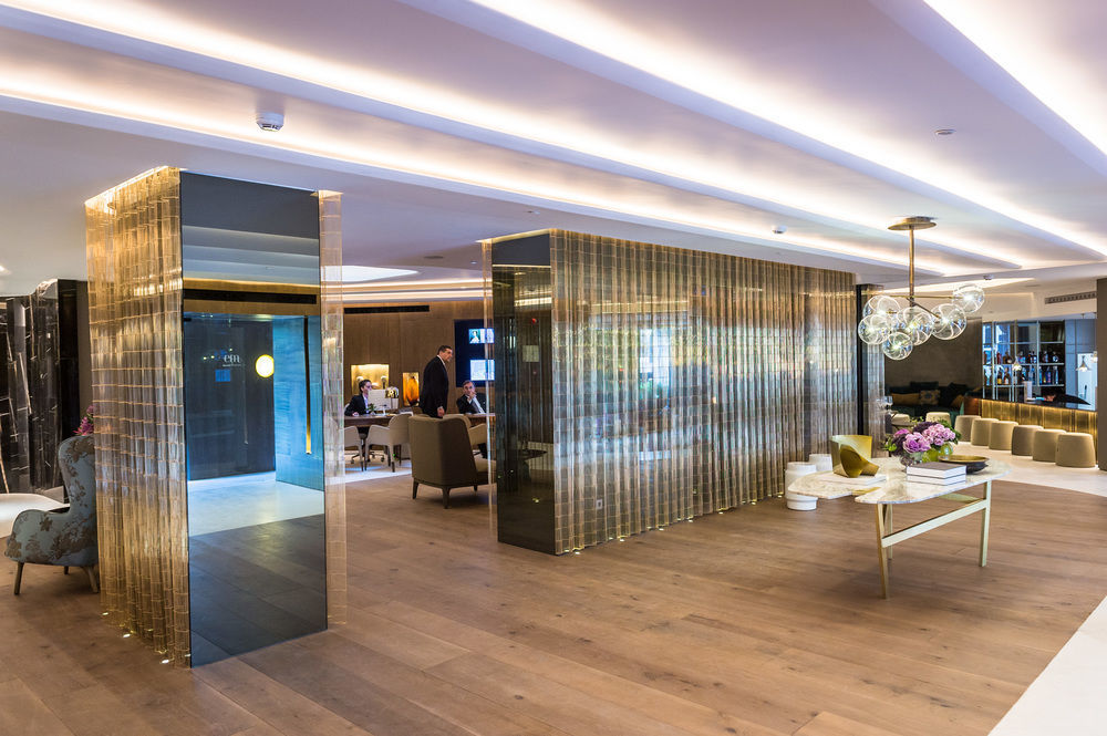 Hotel Barcelo Emperatriz Madrid Esterno foto The private lounge at London Heathrow Airport